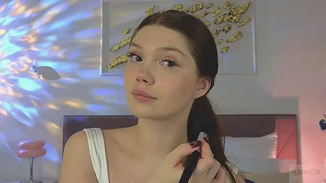 Snapshot of Nicole_Broown_ chatting on 11.23.25 Nicole Broown online show from 11.23.25