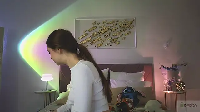 Snapshot of Nicole_Broown_ chatting on 11.26.25 Nicole Broown online show from 11.26.25