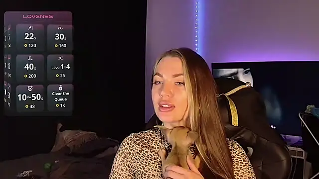 MissMaya   online show from 10.20.25