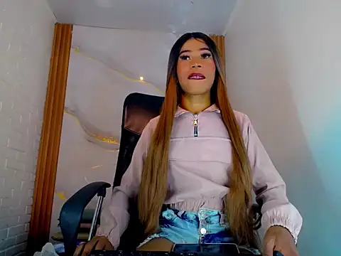 katherine x1 online show from 10.07.25