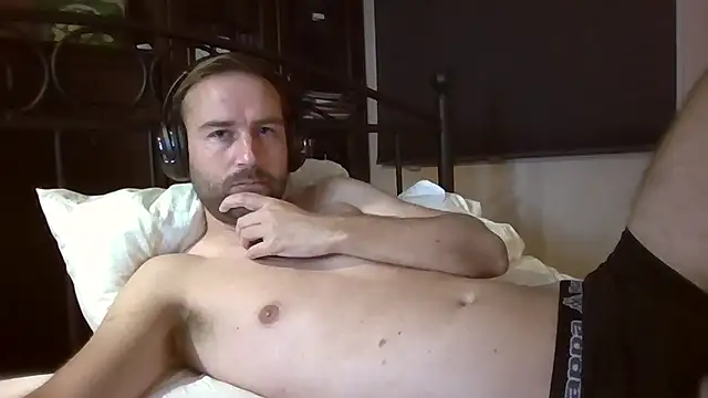 Naughty Scandinavian100 online show from 09.30.25