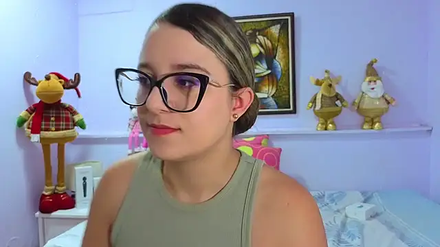 Snapshot of katiaa_lovv chatting on 12.02.25 katiaa lovv online show from 12.02.25