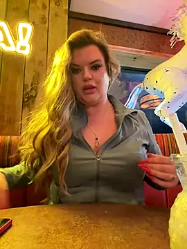 MrsBlazeXX online show from 10.14.25