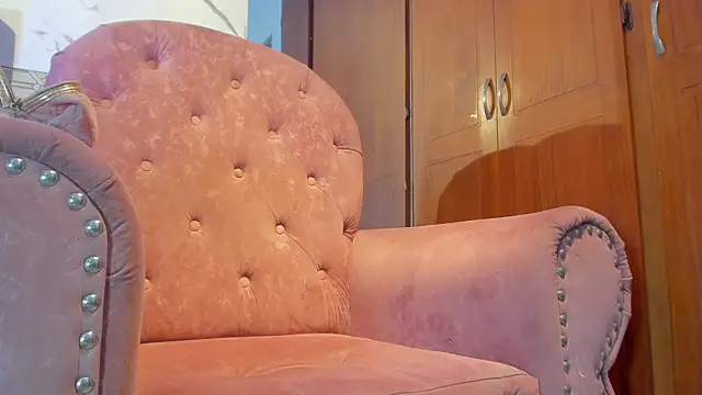 violett  rousee online show from 11.26.25