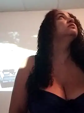 MEYBELLATINA online show from 09.30.25