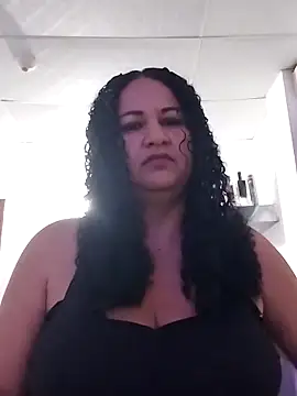 MEYBELLATINA online show from 12.20.25