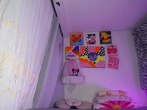 Snapshot of Nahomyyy chatting on 02.02.26 Nahomyyy online show from 02.02.26