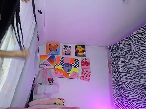 Snapshot of Nahomyyy chatting on 02.05.26 Nahomyyy online show from 02.05.26