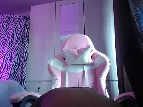 Snapshot of Nahomyyy chatting on 03.09.26 Nahomyyy online show from 03.09.26