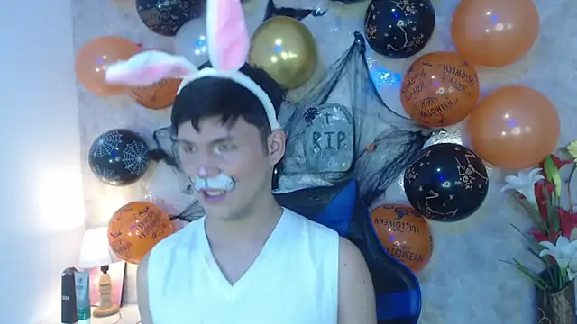 Aaron Foxxx online show from 10.25.25