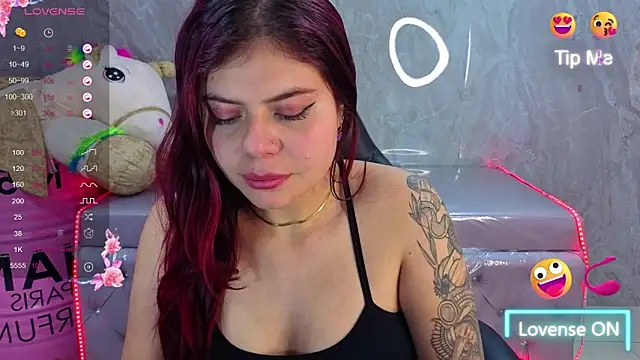 Snapshot of draviana_a_ chatting on 02.26.26 draviana a online show from 02.26.26