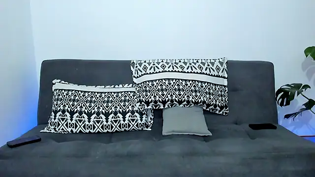 Snapshot of joe_foxx chatting on 11.12.25 joe foxx online show from 11.12.25