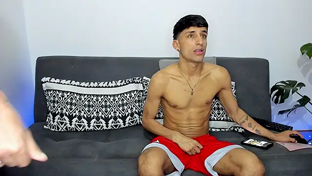 Snapshot of joe_foxx chatting on 11.13.25 joe foxx online show from 11.13.25