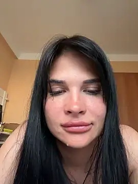 Snapshot of Alina_XXXX_ chatting on 05.12.26 Alina XXXX online show from 05.12.26