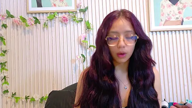 Abrilmirren online show from 03.30.26