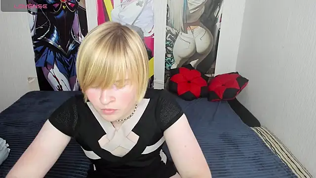 Cattie w  online show from 10.28.25