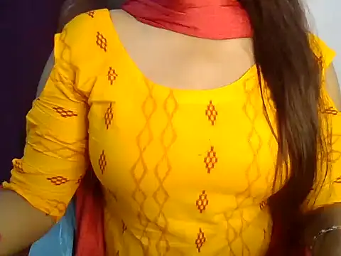LOVELY SUKOON online show from 10.03.25