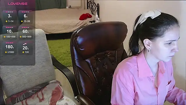 Irwi Tomboy online show from 11.15.25