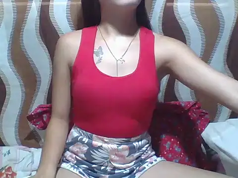 Snapshot of SweetPussie18x chatting on 03.20.26 SweetPussie18x online show from 03.20.26