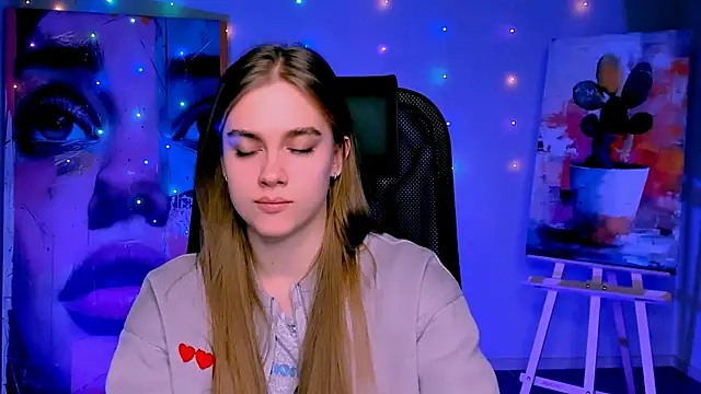 JuneWoods online show from 01.12.26