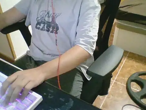 Snapshot of sebas_sexo_goloso chatting on 09.28.25 sebas sexo goloso online show from 09.28.25