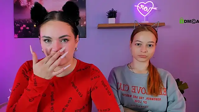 beatrice blue  online show from 09.26.25