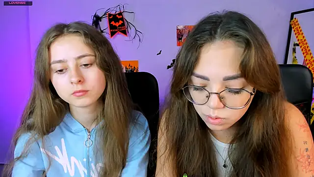 rebecca smile online show from 10.22.25