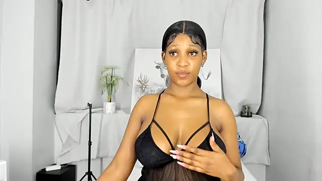 ConnieSmall24 online show from 10.06.25