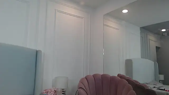 ChantalGarner online show from 10.18.25