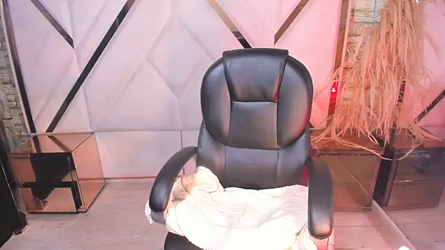 Irina Rouse online show from 11.06.25