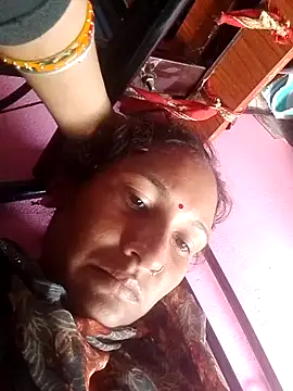 Snapshot of Tona8080 chatting on 10.08.25 Tona8080 online show from 10.08.25