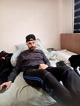 Snapshot of krerem chatting on 02.10.26 krerem online show from 02.10.26