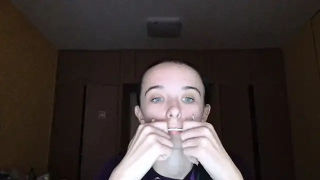 Snapshot of Emilia_Light chatting on 11.11.25 Emilia Light online show from 11.11.25