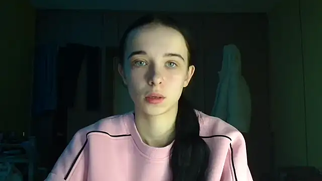 Emilia Light online show from 12.19.25