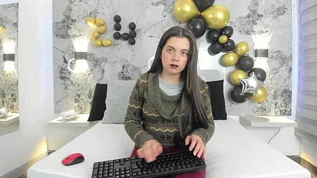 ZOE LE online show from 04.14.26