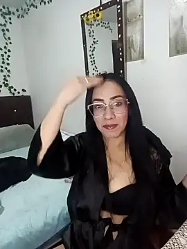 YaraDuartee online show from 01.15.26