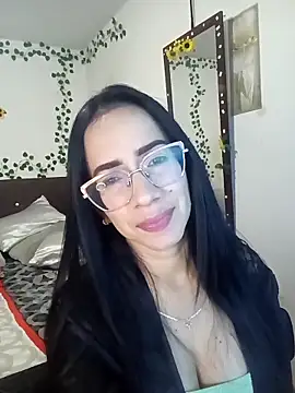 YaraDuartee online show from 01.31.26