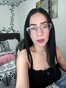 YaraDuartee online show from 03.03.26