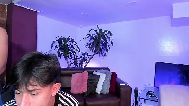 Snapshot of Spaceboys18 chatting on 10.15.25 Spaceboys18 online show from 10.15.25