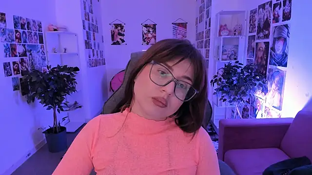 FameyBlum online show from 10.17.25