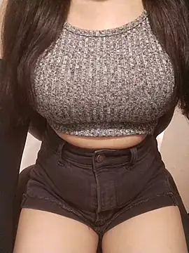 Snapshot of Rosie_Star chatting on 11.21.25 Rosie Star online show from 11.21.25