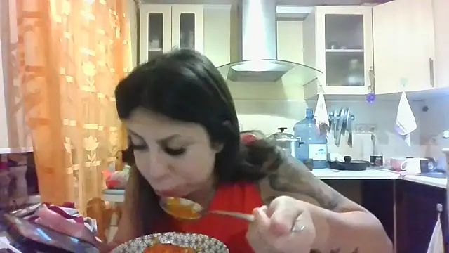 QueenMomyS online show from 10.18.25