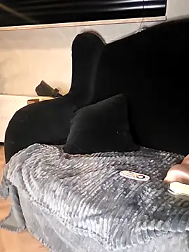 WhimsicalBirdette online show from 04.15.26