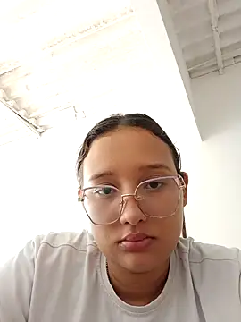 young dairy01 online show from 10.07.25