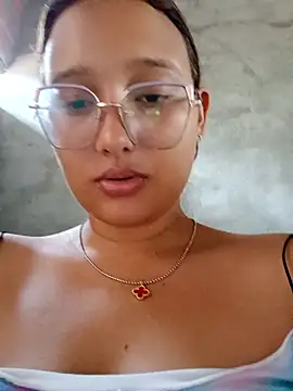 young dairy01 online show from 10.14.25