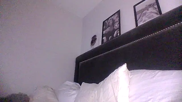 ElviraRose online show from 10.14.25