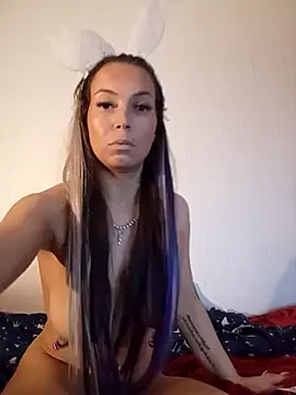 Snapshot of Conny_Shellie chatting on 10.12.25 Conny Shellie online show from 10.12.25