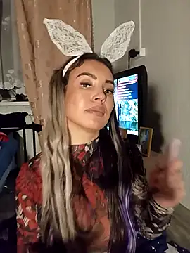 Snapshot of Conny_Shellie chatting on 10.20.25 Conny Shellie online show from 10.20.25