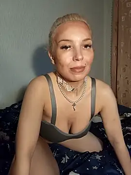 Snapshot of Conny_Shellie chatting on 11.03.25 Conny Shellie online show from 11.03.25