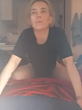 Snapshot of Conny_Shellie chatting on 11.29.25 Conny Shellie online show from 11.29.25